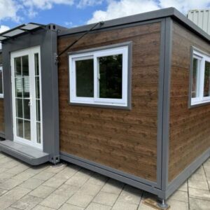 Modernes Minihaus mit 36 m² – 2 Schlafzimmer und ausgestattete Küche – Bild 2
