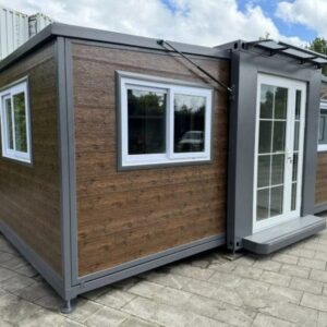 Modernes Minihaus mit 36 m² – 2 Schlafzimmer und ausgestattete Küche – Bild 1