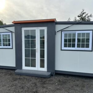 Mobiles Minihaus mit zwei Schlafzimmern und Küche – Modell Deluxe Stahlworks – Bild 2