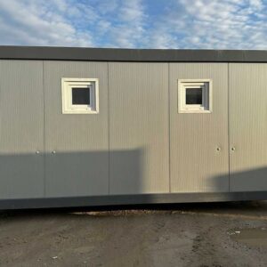 Sanitärcontainer 3 × 6 m – ausgestattet mit 6 Duschen, 2 Waschbecken und 300-Liter-Warmwasserboiler – Bild 13