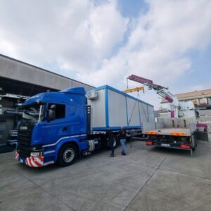 Monoblock-Container für Verkaufsbüro – 12 × 2,5 m – Bild 7