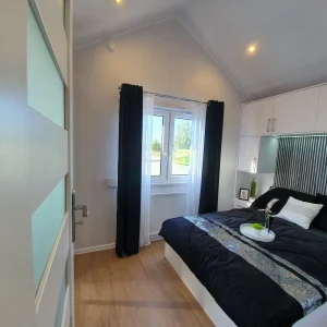 Modernes Mobilheim – Maße 12 × 4 m – Bild 7